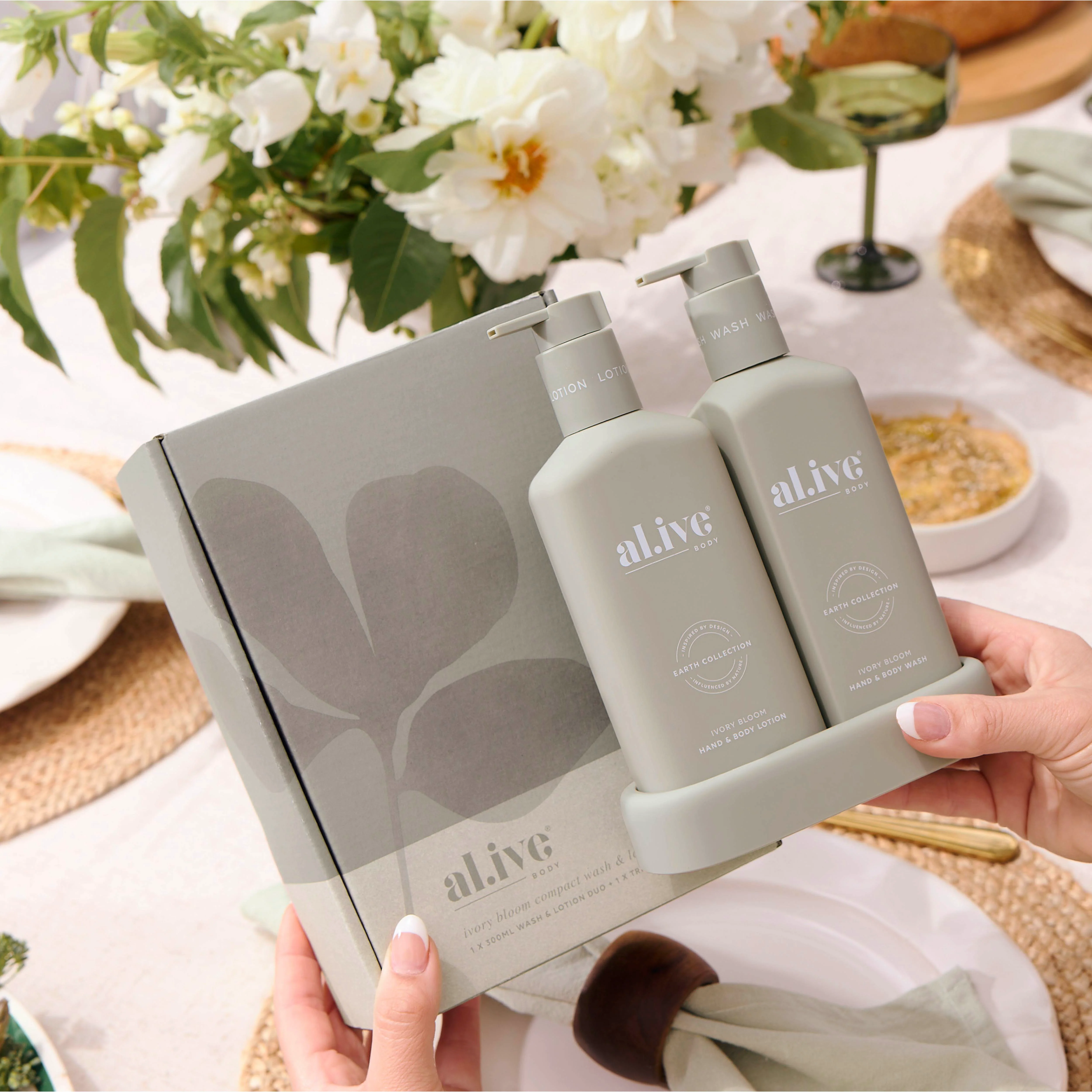COMPACT BATHROOM DUO WASH + LOTION - IVORY BLOOM - Image 4