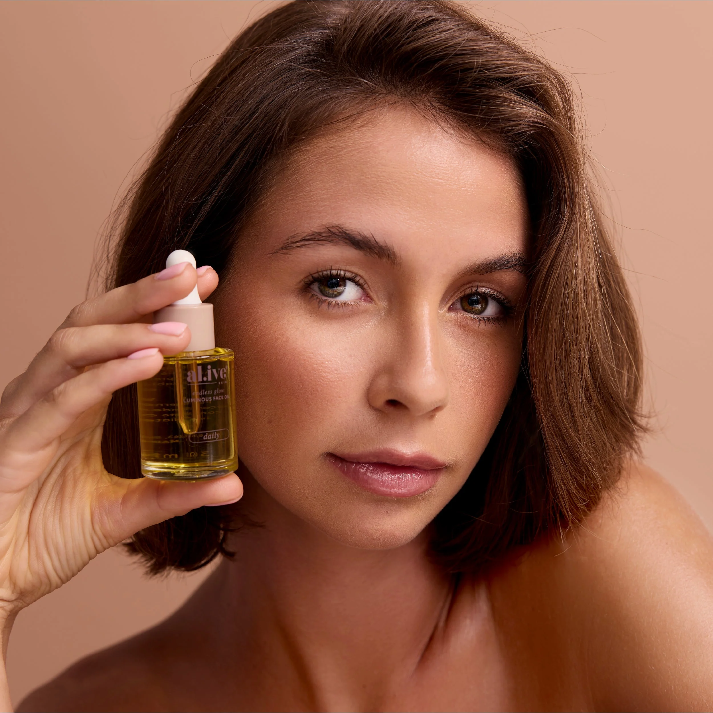 ENDLESS GLOW - LUMINOUS FACE OIL - Image 7