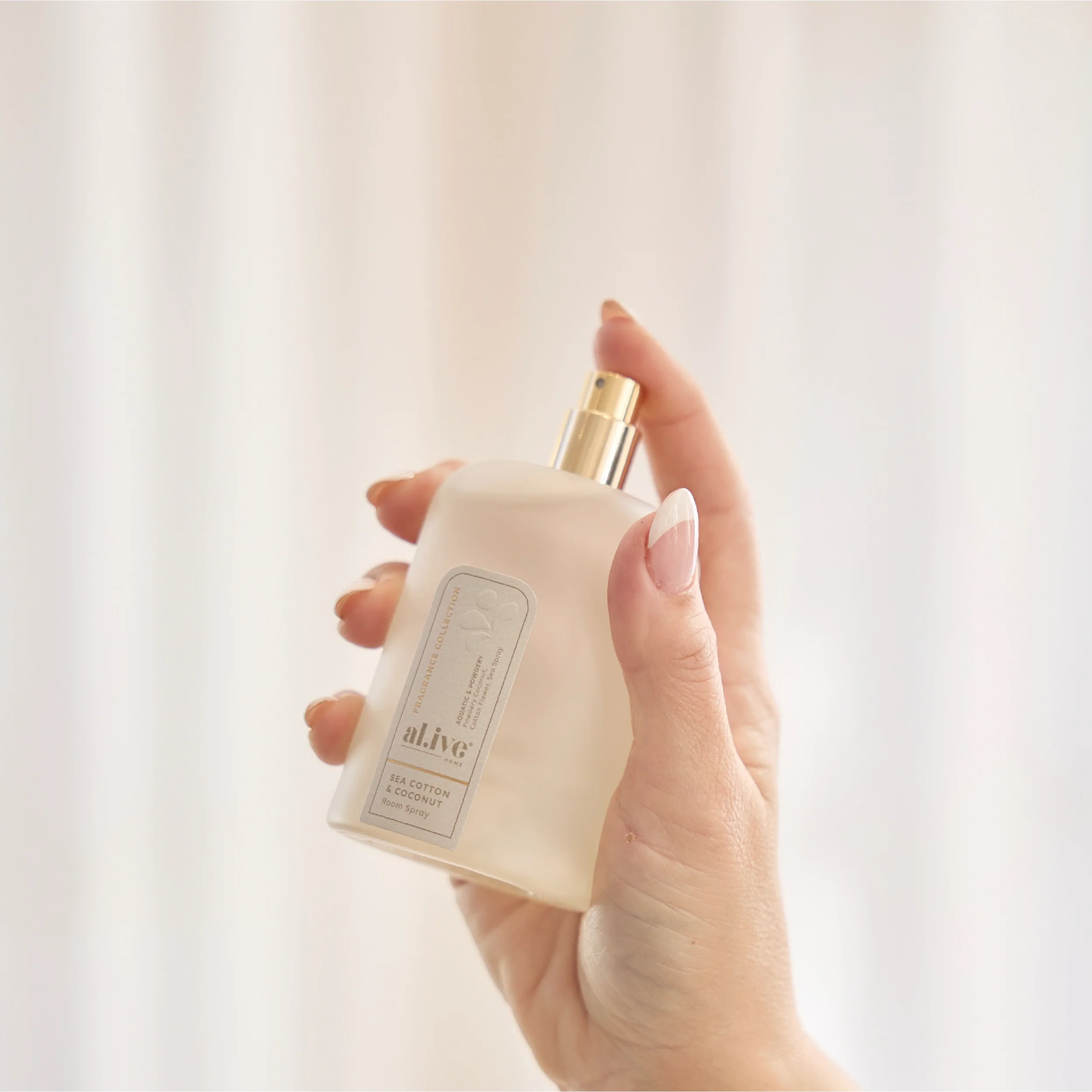 ROOM SPRAY - SEA COTTON & COCONUT - Image 2